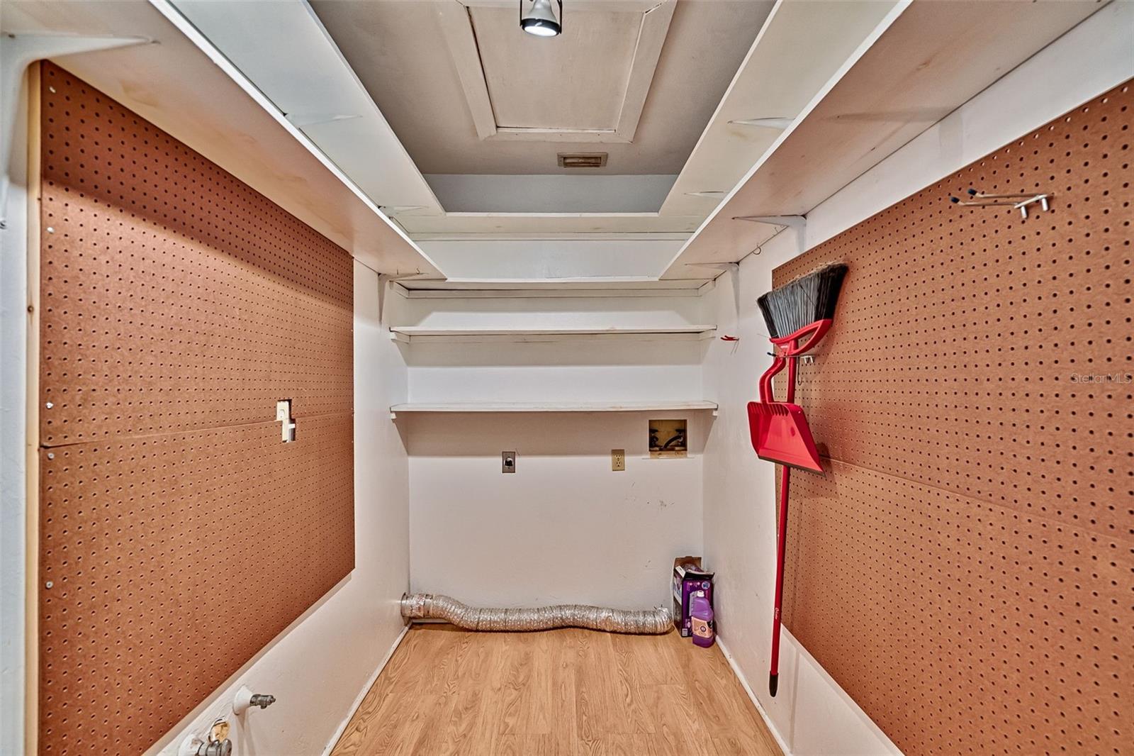 SUN CREST - Residential