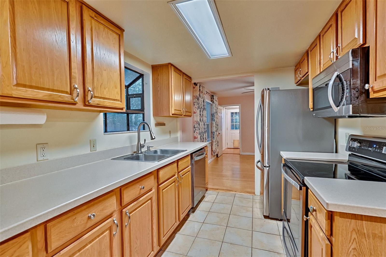 SUN CREST - Residential