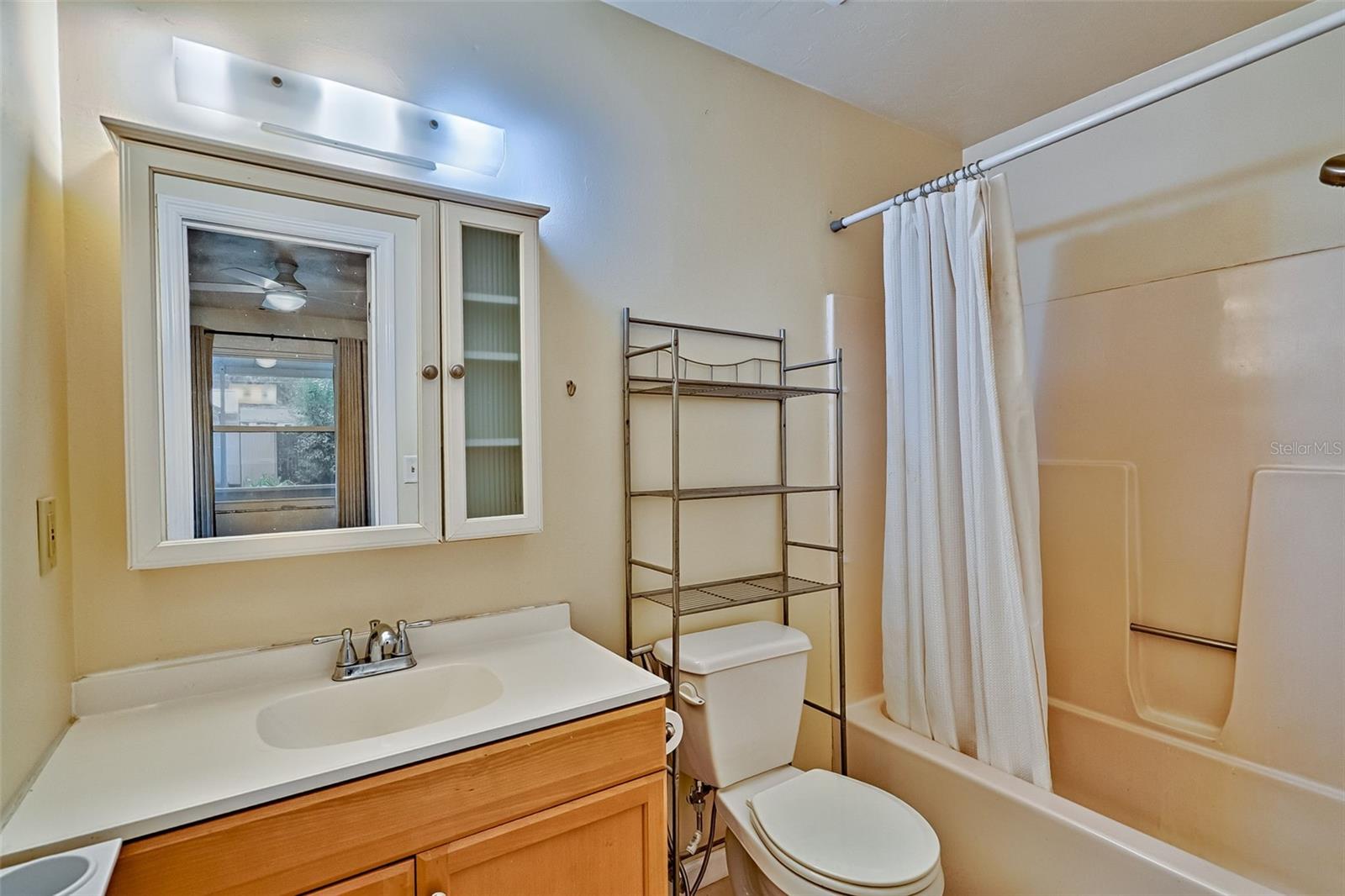 SUN CREST - Residential