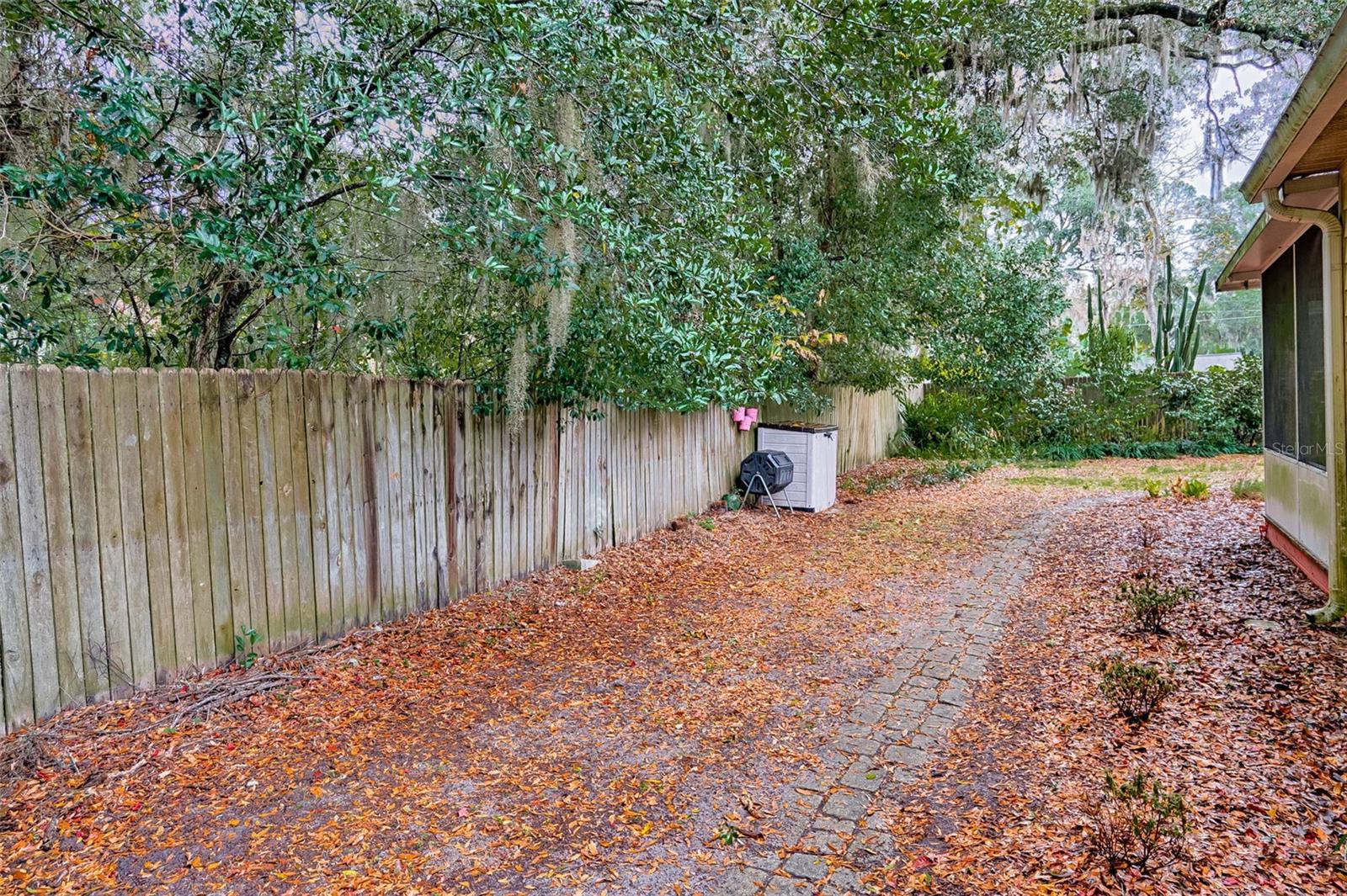 SUN CREST - Residential