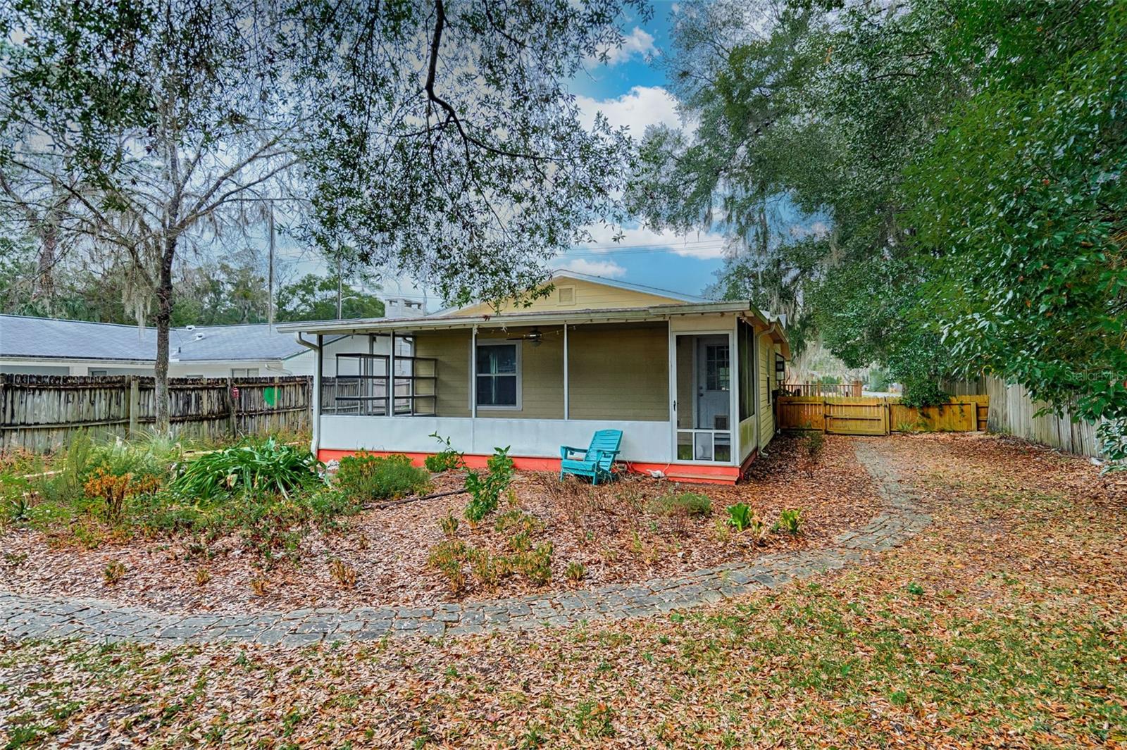 SUN CREST - Residential