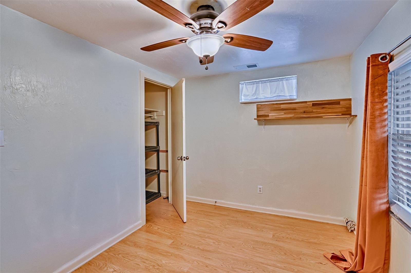 SUN CREST - Residential