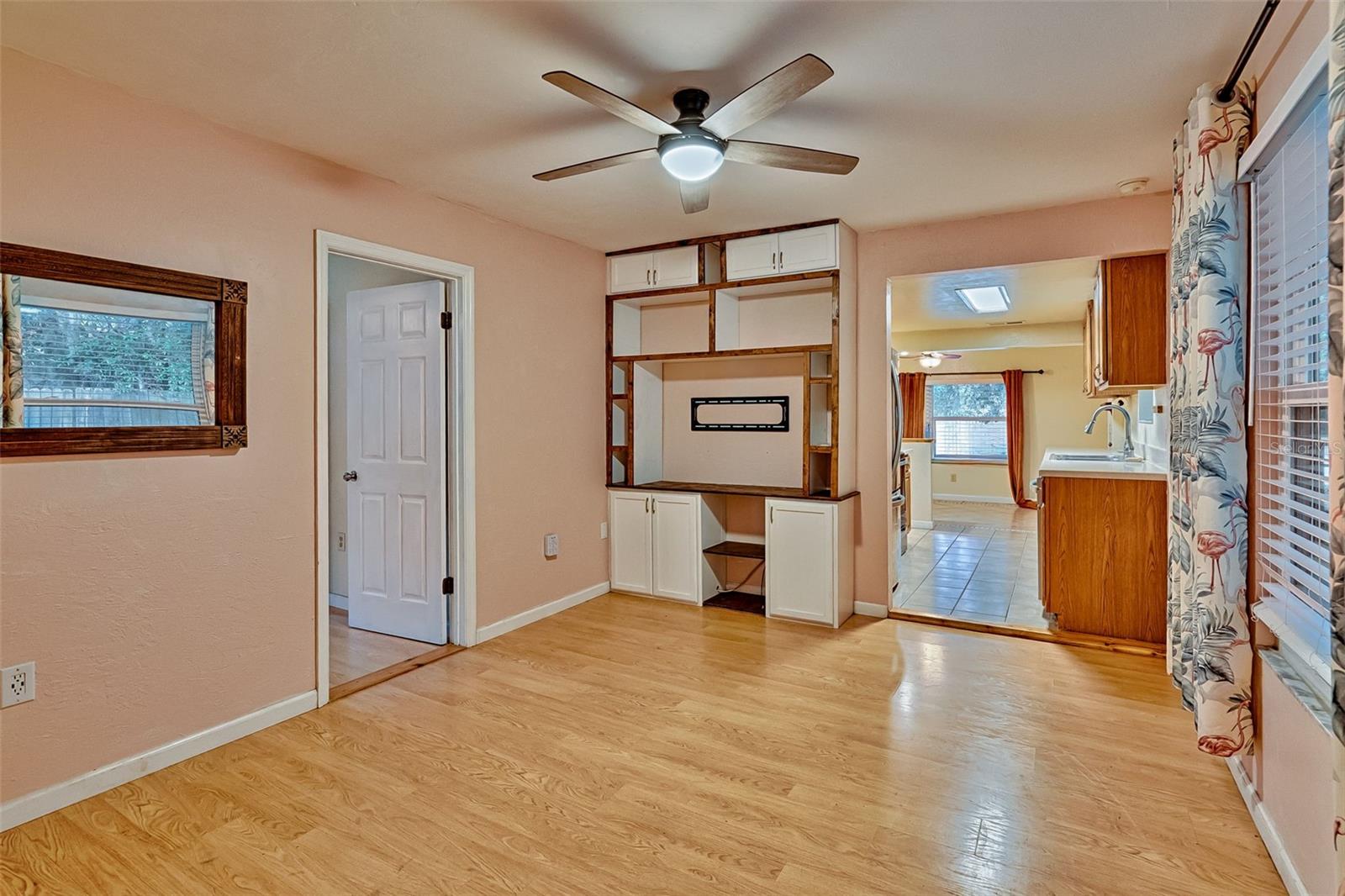 SUN CREST - Residential