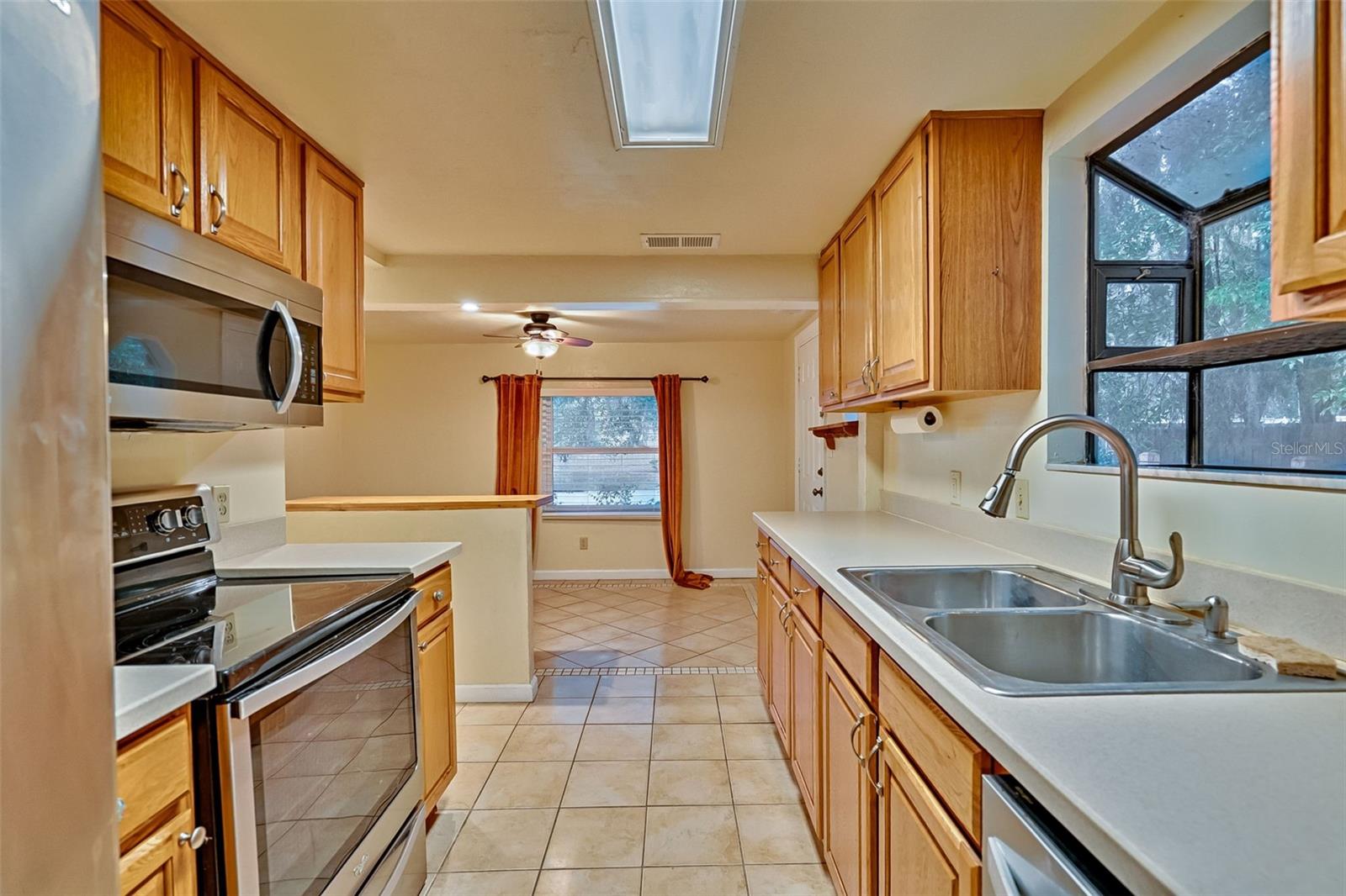 SUN CREST - Residential