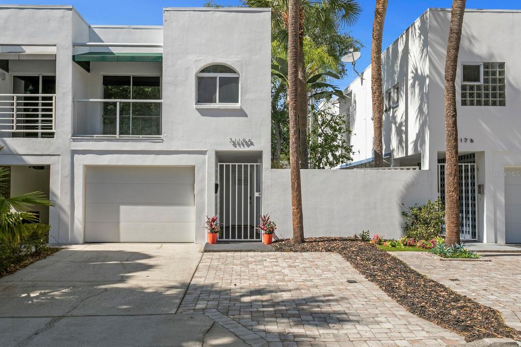 Photo of 3119 W Barcelona Street #A, Tampa, FL 33629 (MLS # TB8502018)
