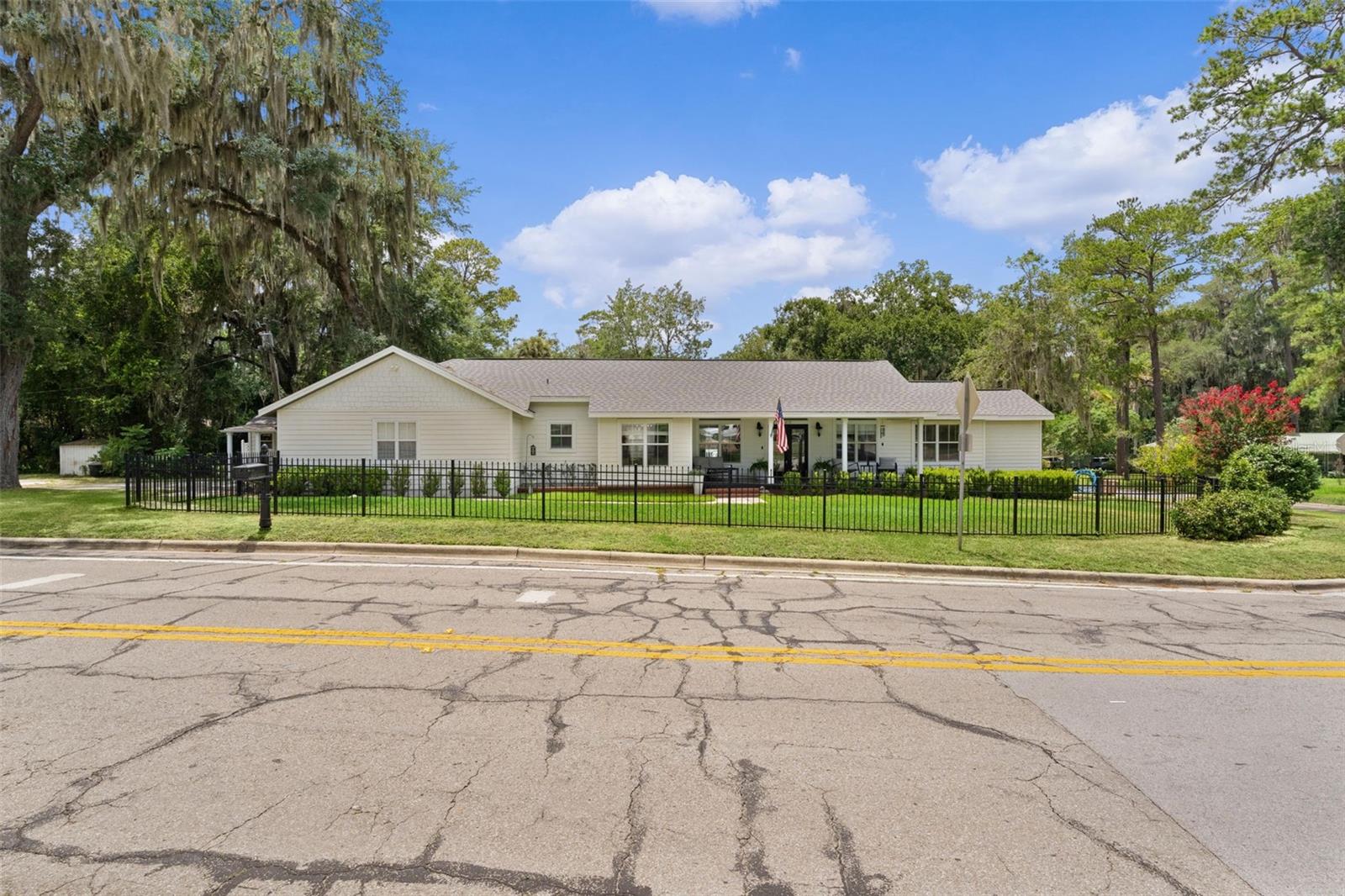 610 NE 11TH AVENUE