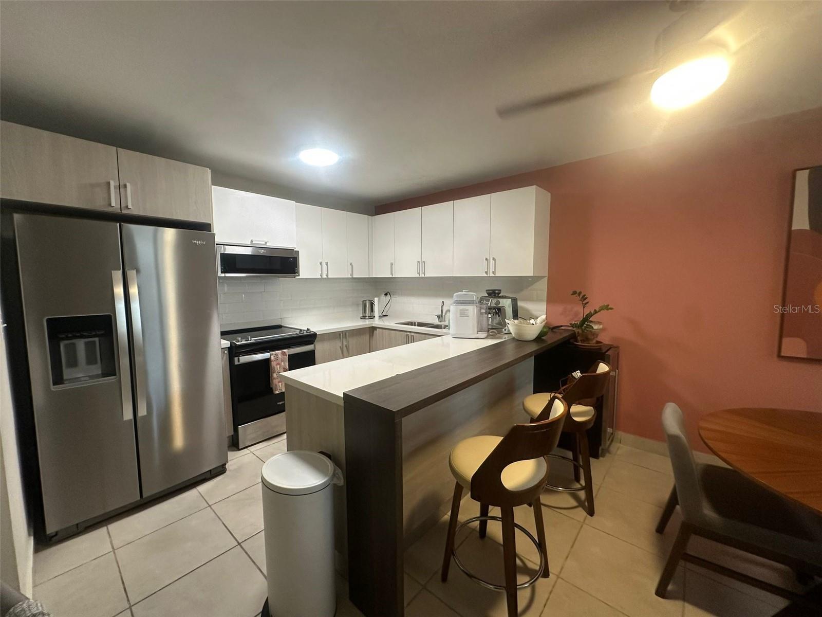 COND. PLAZOLETAS DE GUAYNABO - Residential Lease