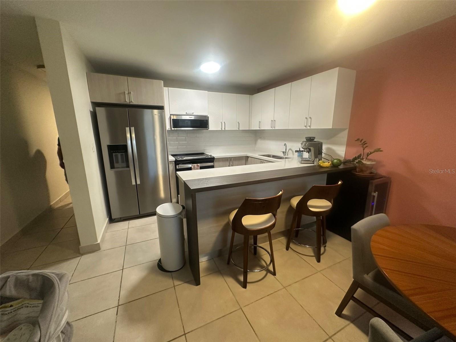 COND. PLAZOLETAS DE GUAYNABO - Residential Lease