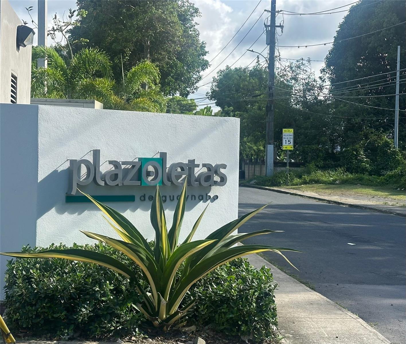 COND. PLAZOLETAS DE GUAYNABO - Residential Lease