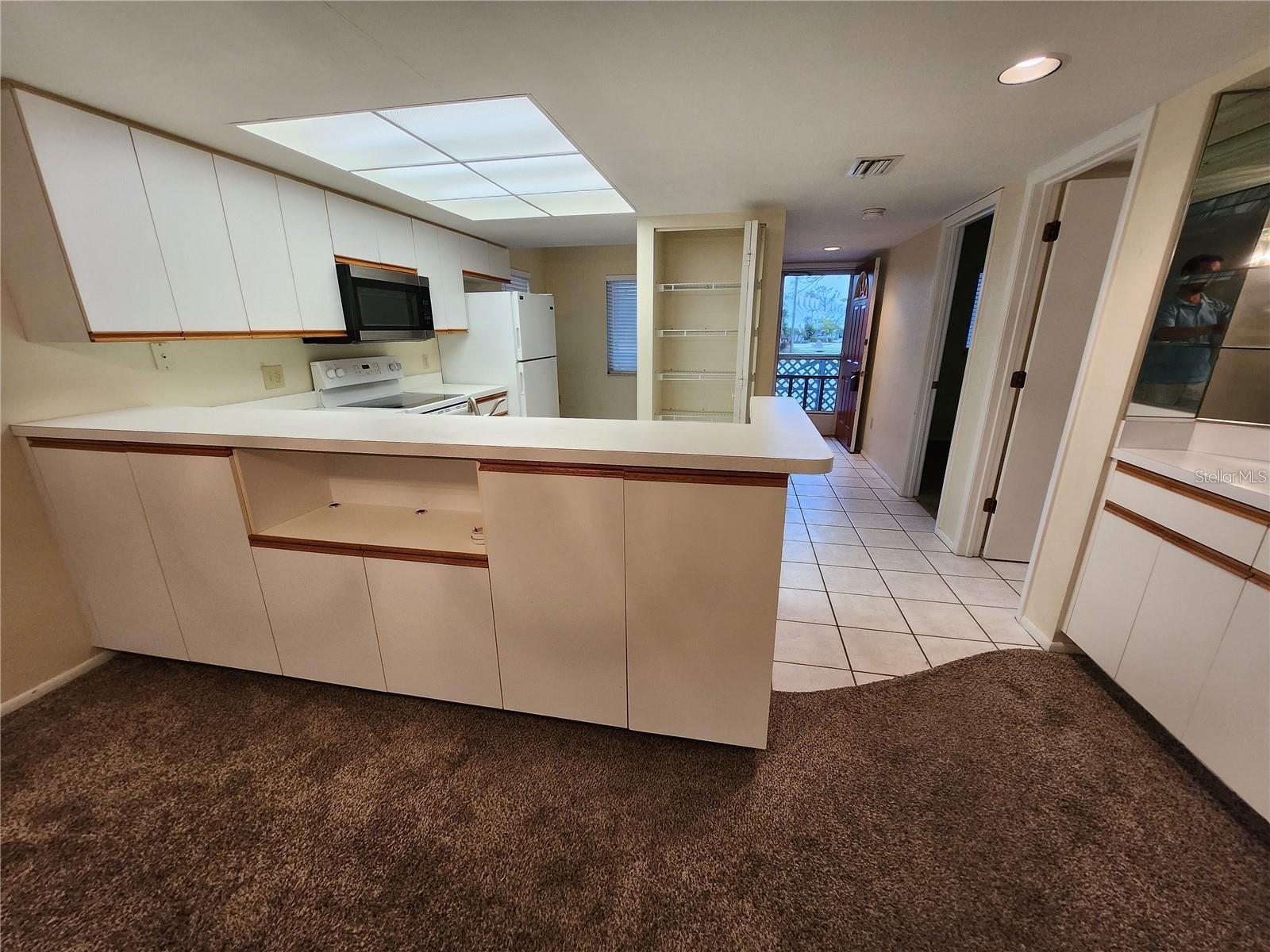 FIDDLERS GREEN 02 PH 05 BLDG 02 - Residential Lease