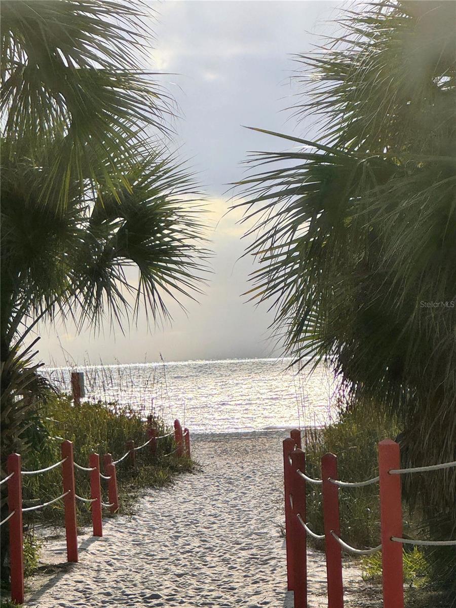 SILVER SANDS - Residential