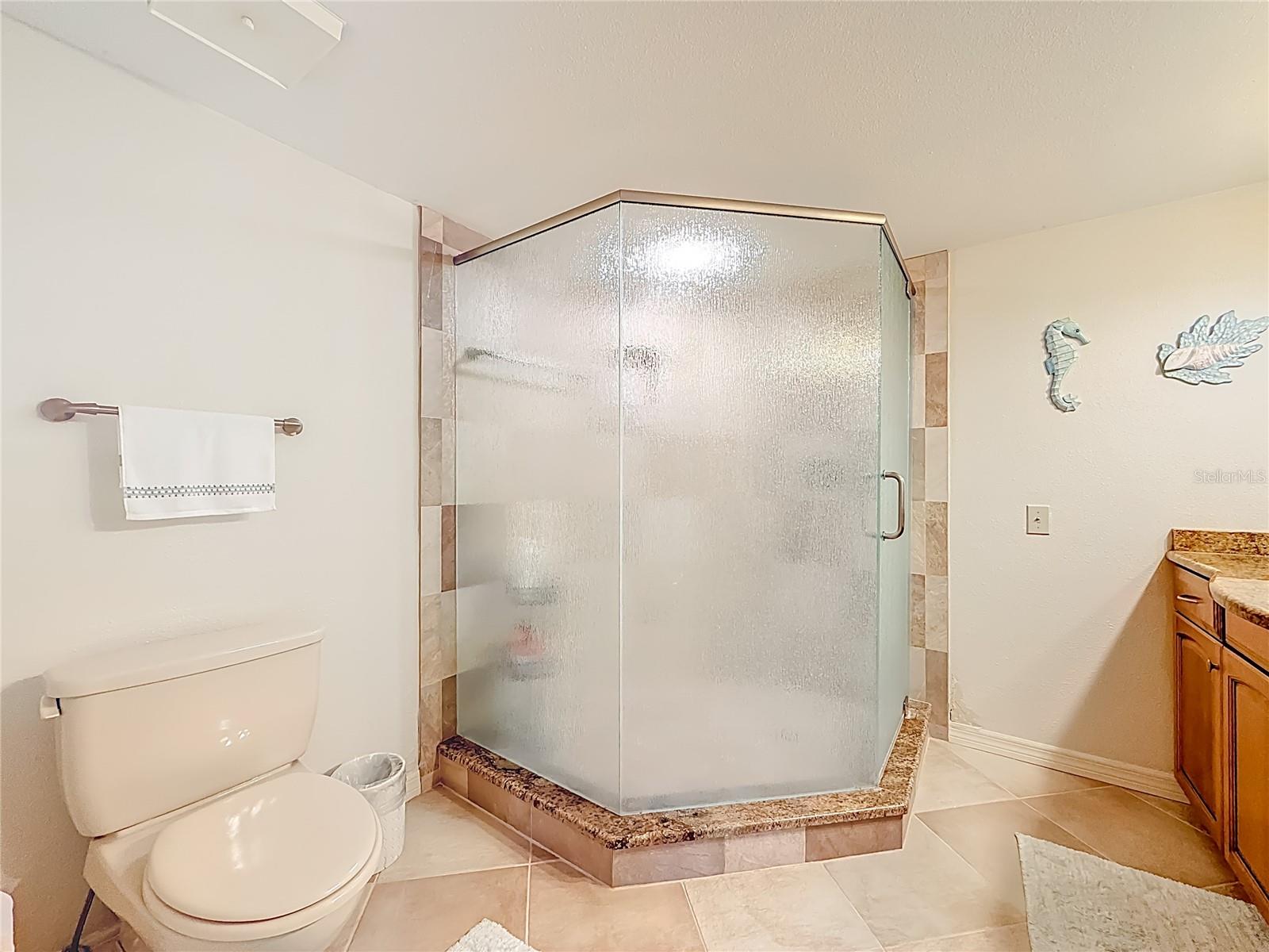 SILVER SANDS - Residential