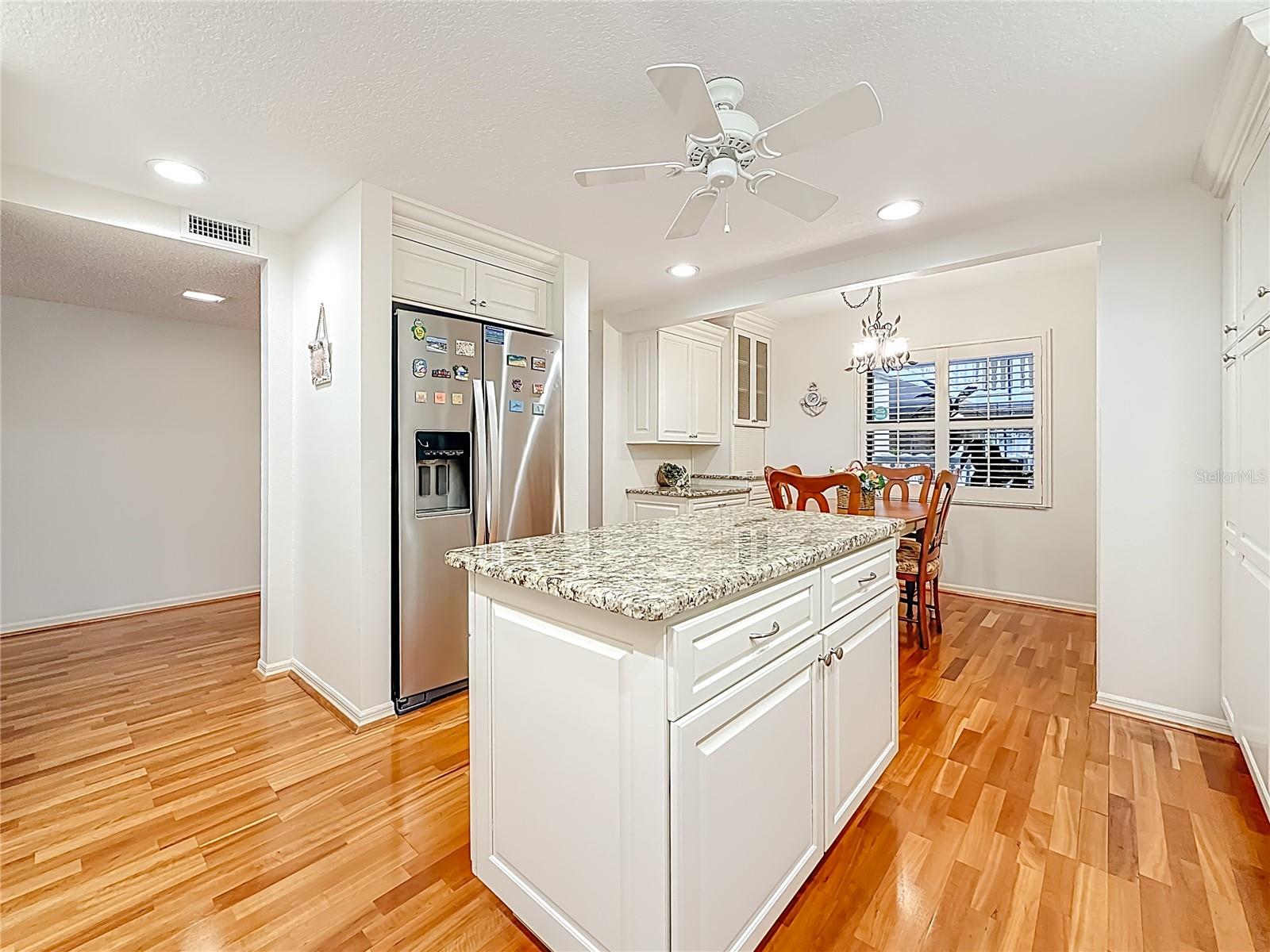 SILVER SANDS - Residential