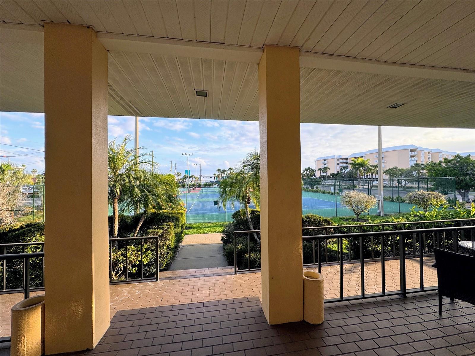 SILVER SANDS - Residential