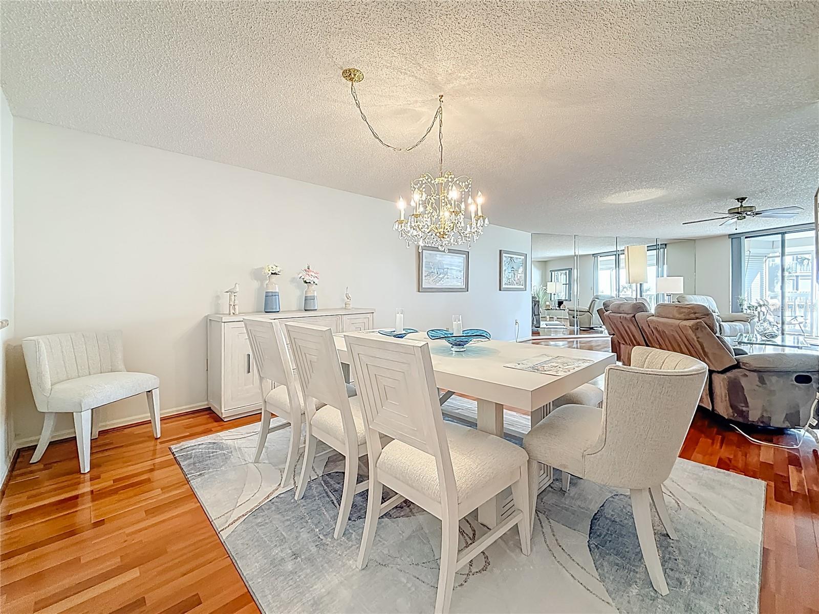 SILVER SANDS - Residential