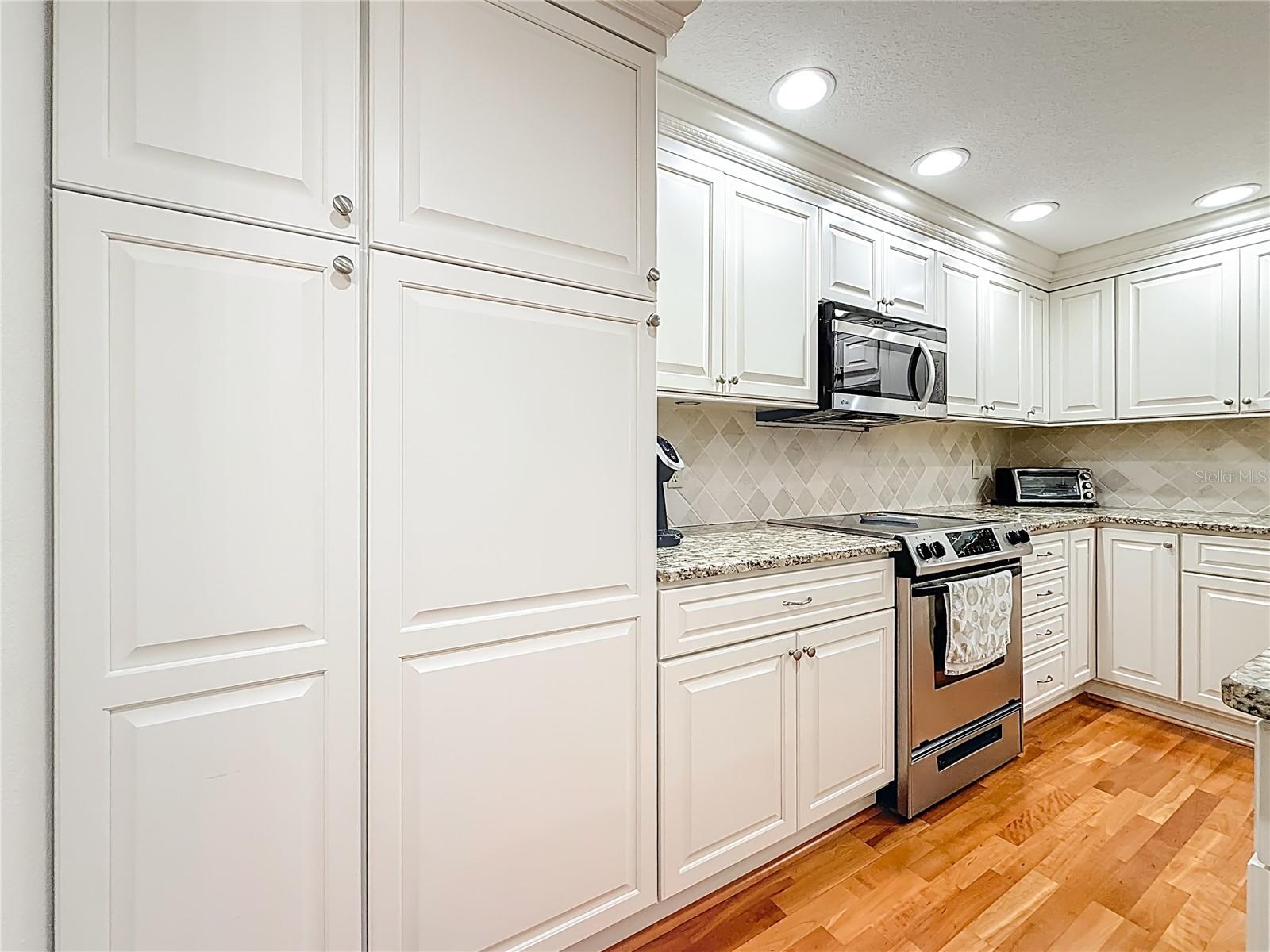 SILVER SANDS - Residential