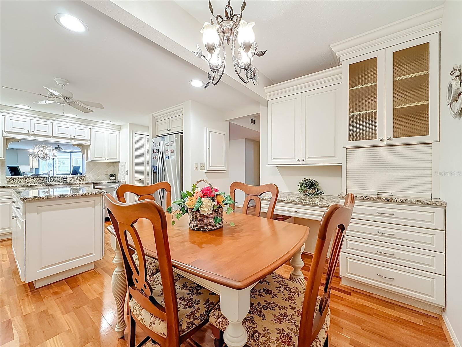 SILVER SANDS - Residential