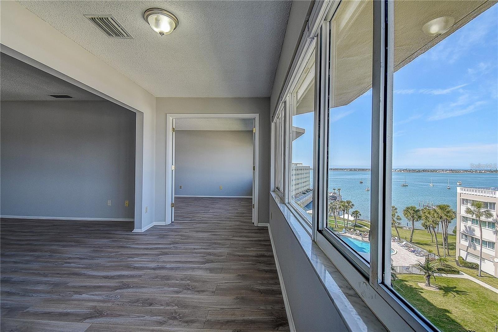100 BLUFF VIEW DRIVE 514A