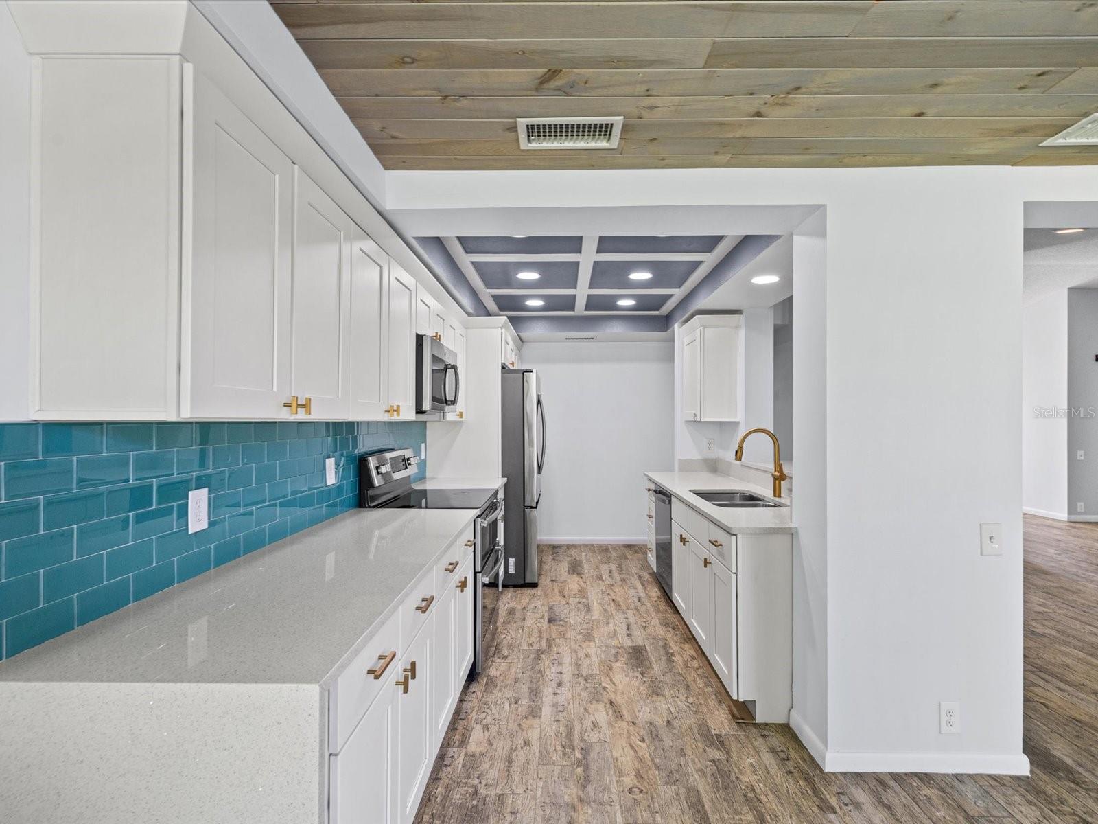 FAIRWAY SPGS - Residential