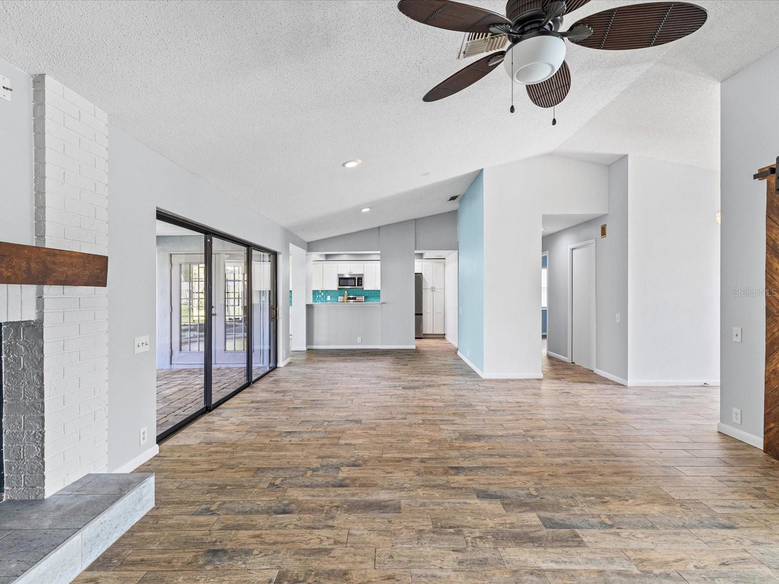 FAIRWAY SPGS - Residential