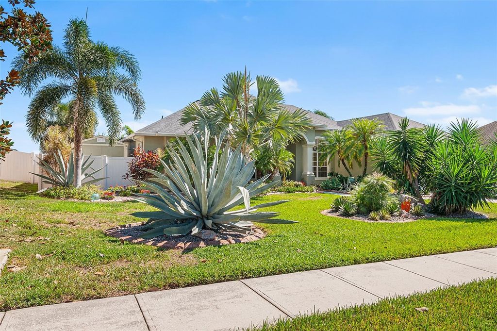 Photo of 539 Renee Drive, Auburndale, FL 33823 (MLS # P4936691)
