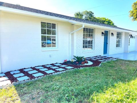 A home in SARASOTA