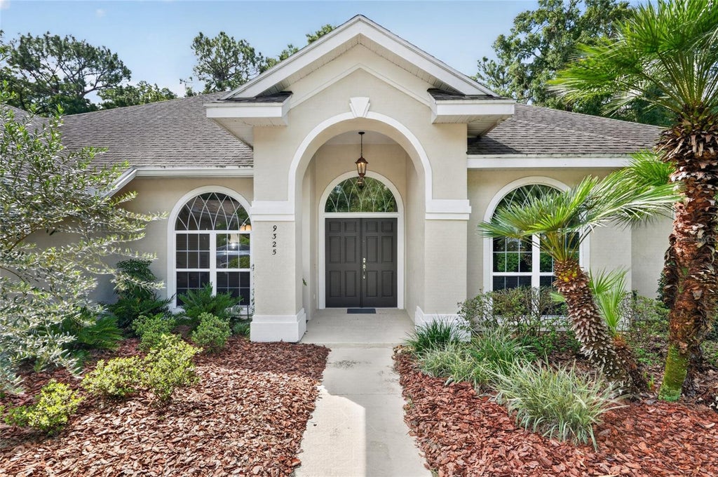 Photo of 9325 SW 35th Lane, Gainesville, FL 32608 (MLS # GC543144)