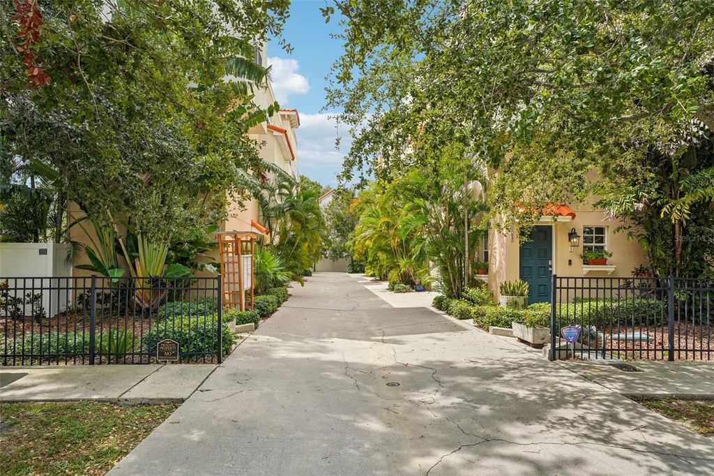 Photo of 509 S Matanzas Avenue #6, Tampa, FL 33609 (MLS # TB8427853)