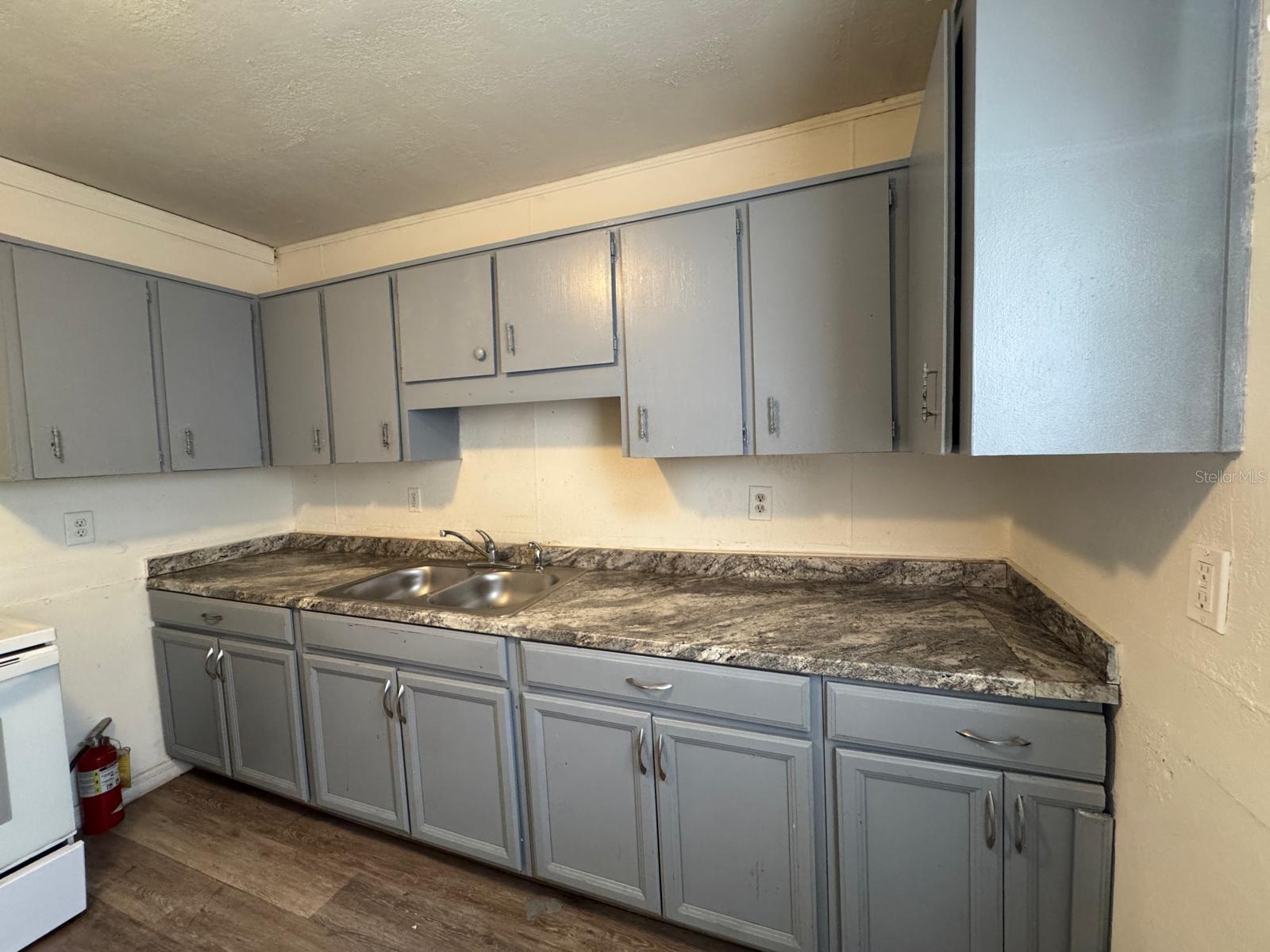 ANGEBILT ADD - Residential Lease