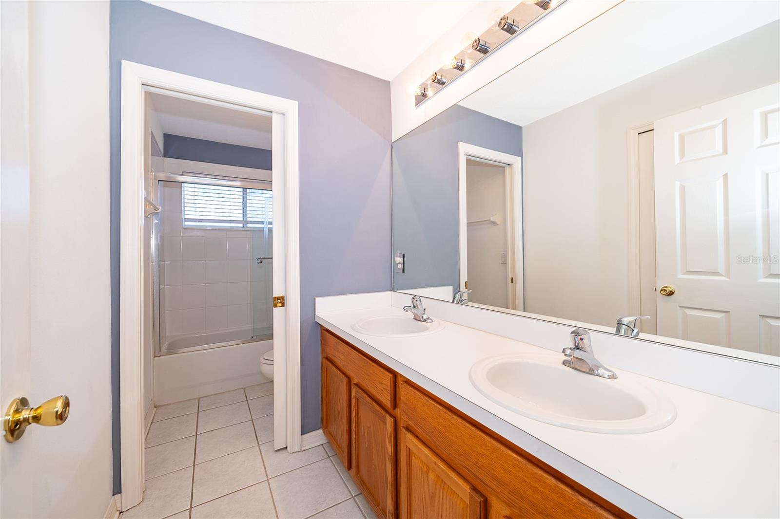 KENMURE - Residential Lease