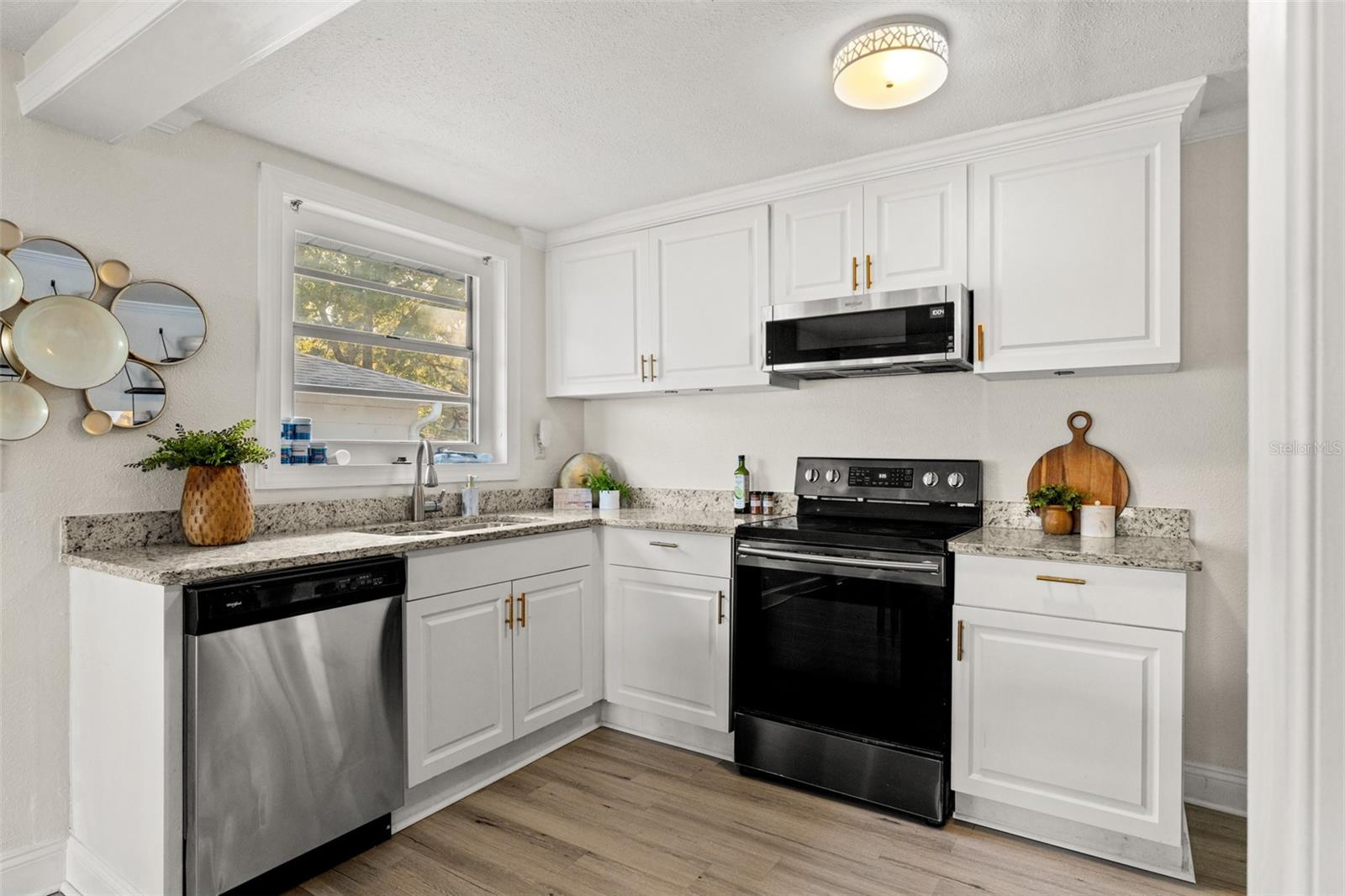 BUNGALOW PARK - Residential