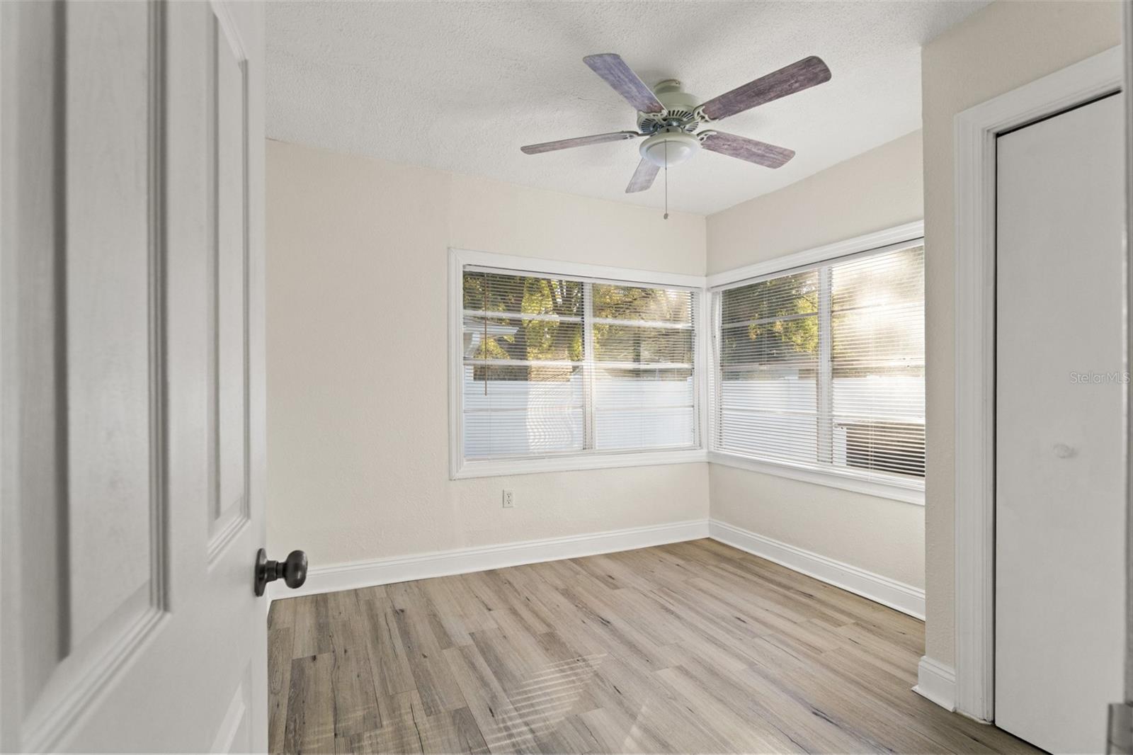 BUNGALOW PARK - Residential