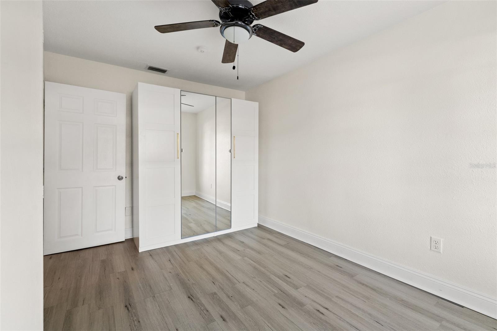 BUNGALOW PARK - Residential