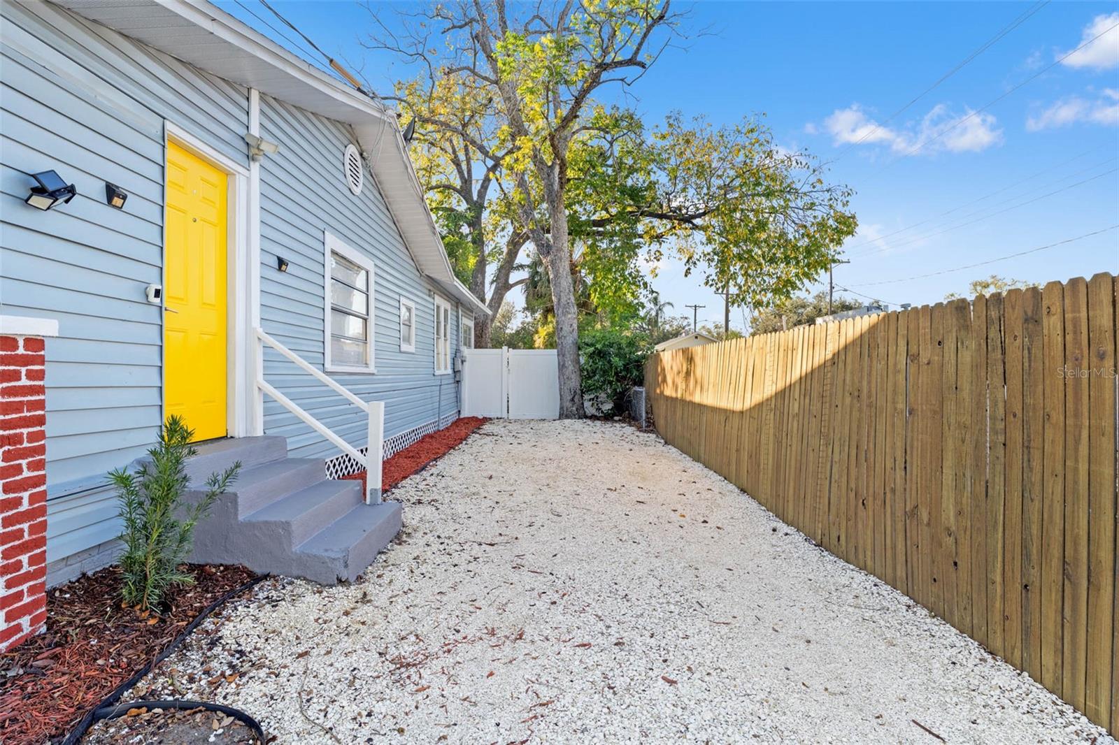 BUNGALOW PARK - Residential