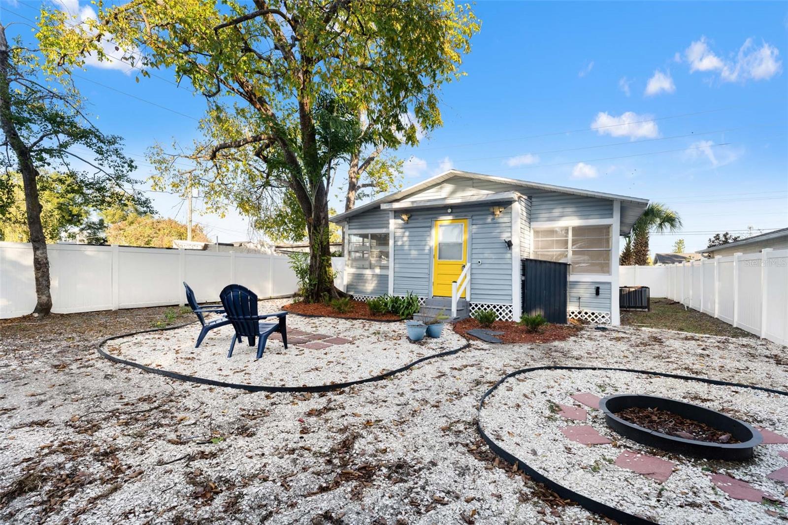 BUNGALOW PARK - Residential