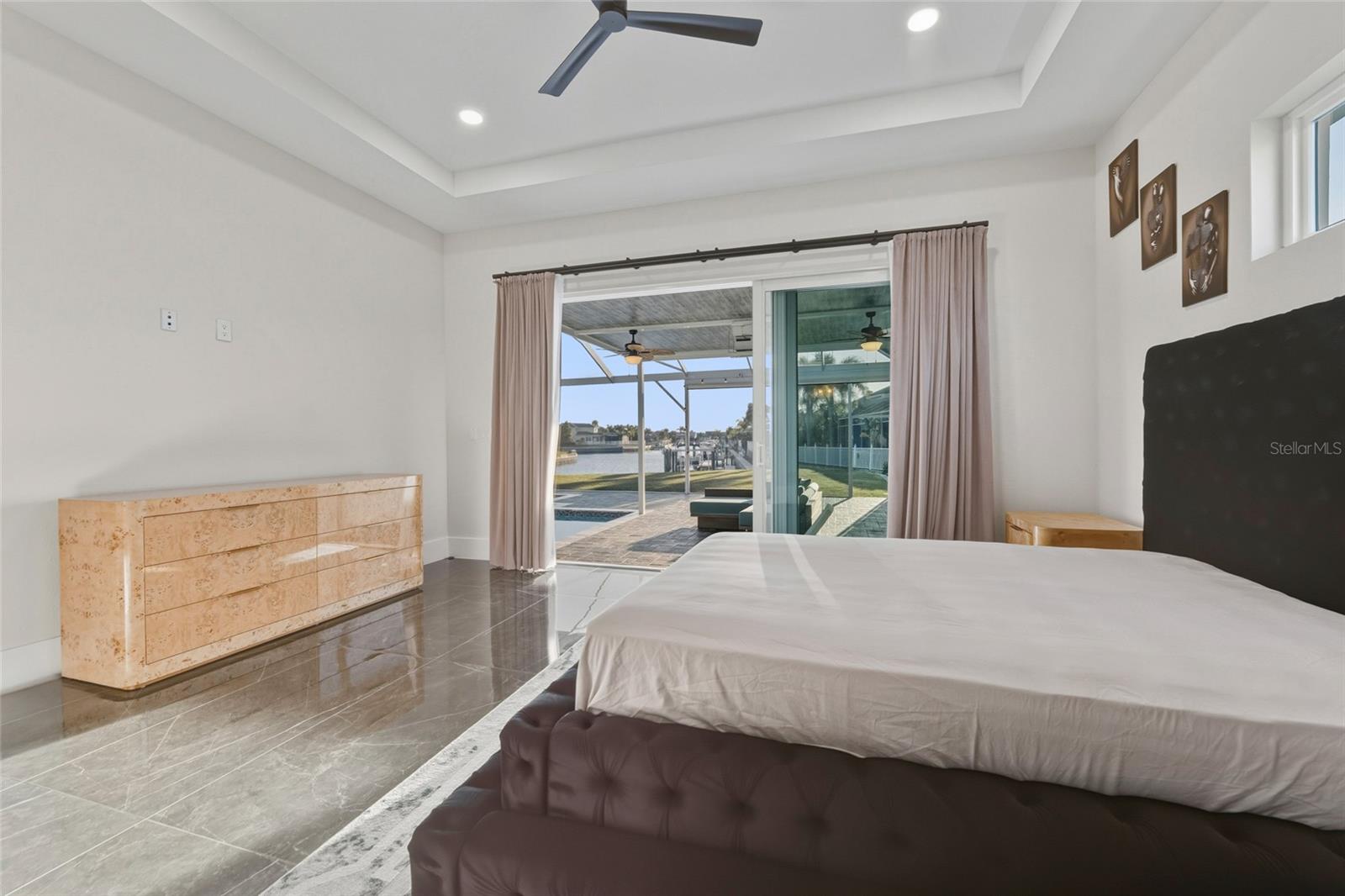 MIRABAY PH 2A-3 - Residential