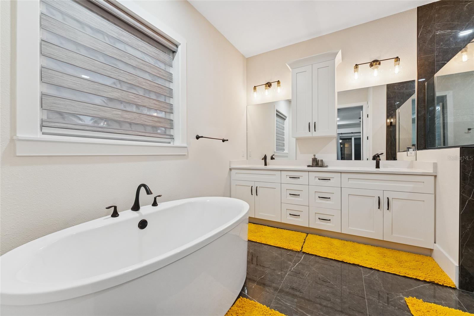 MIRABAY PH 2A-3 - Residential