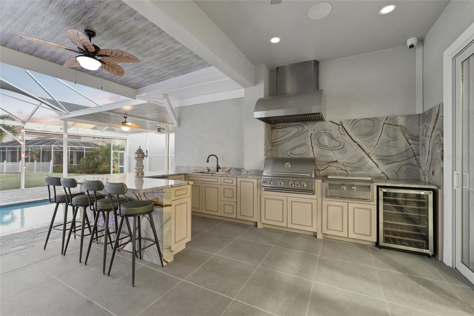 MIRABAY PH 2A-3 - Residential