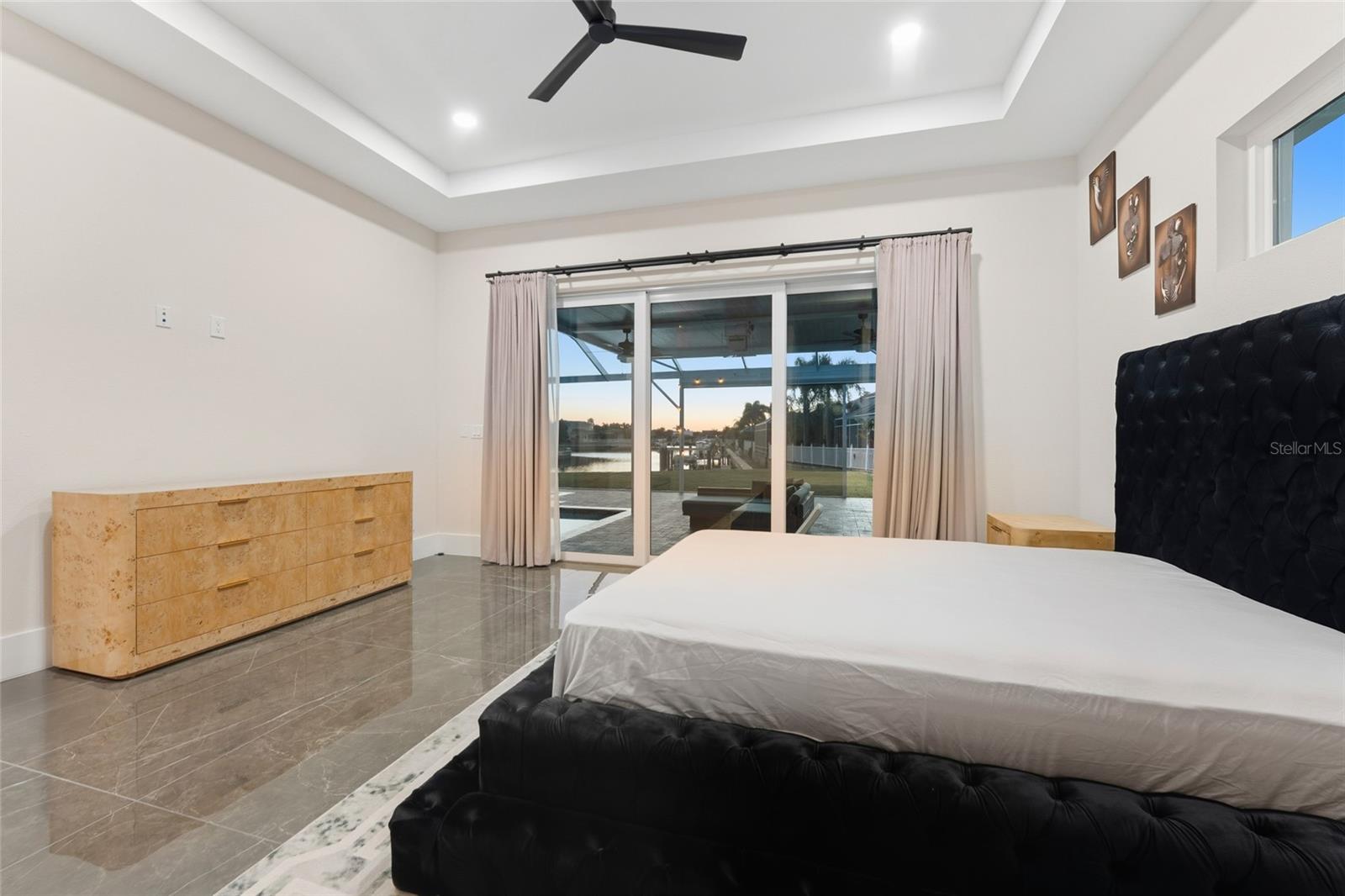 MIRABAY PH 2A-3 - Residential