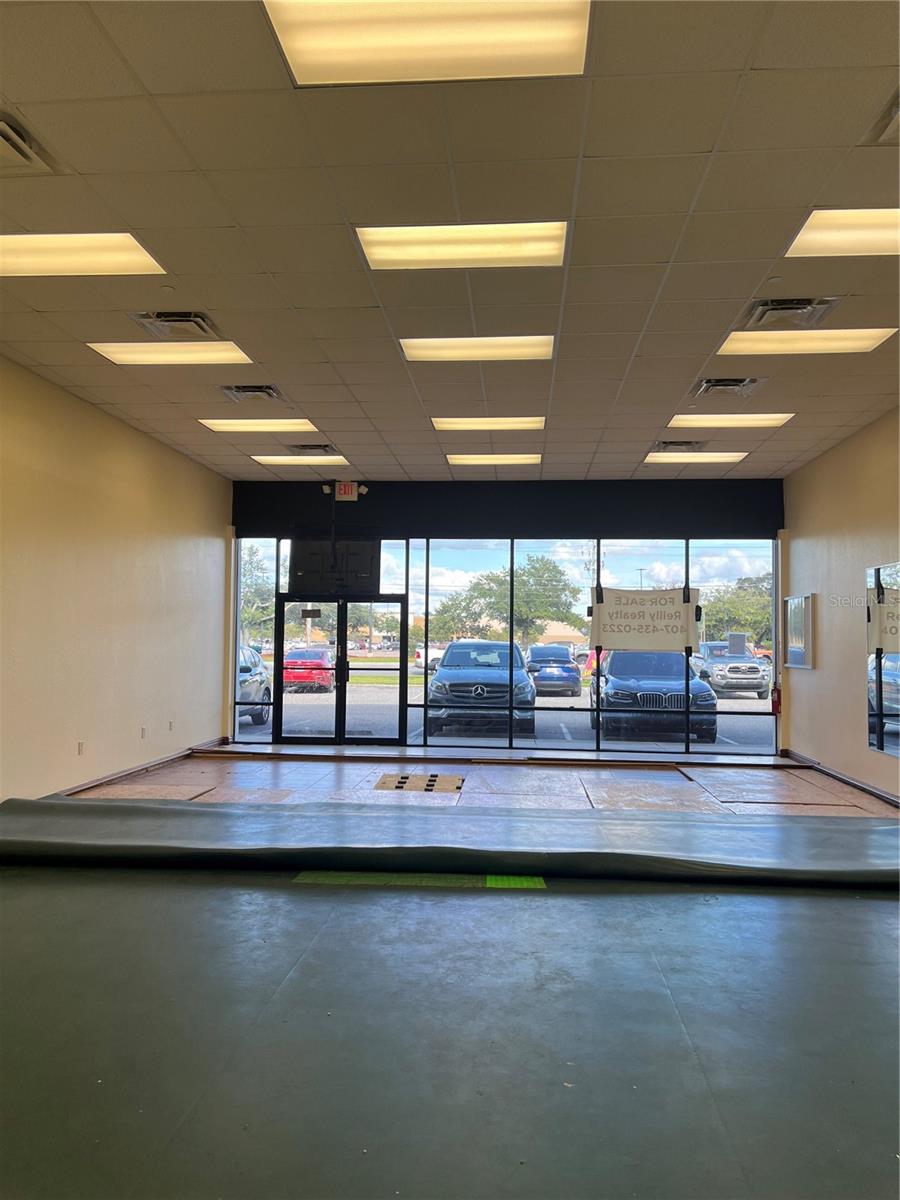 GOLDENROD BUSINESS PLAZA CONDOMIINIYM - Commercial Sale