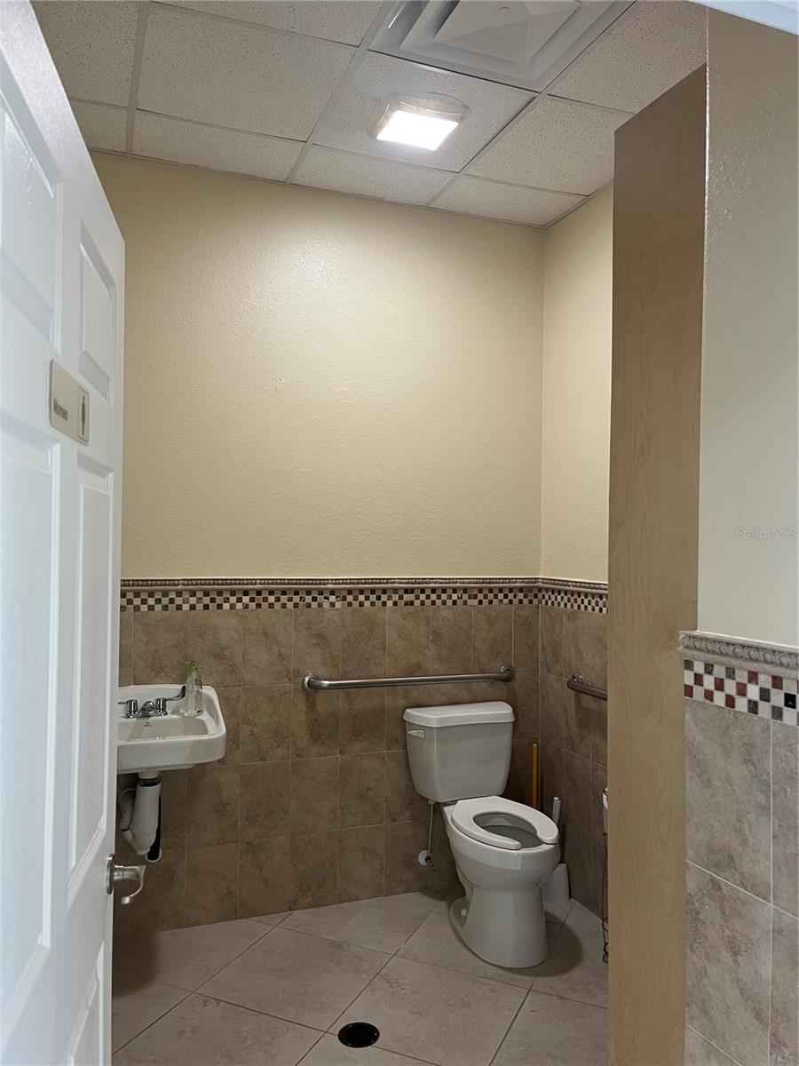 GOLDENROD BUSINESS PLAZA CONDOMIINIYM - Commercial Sale
