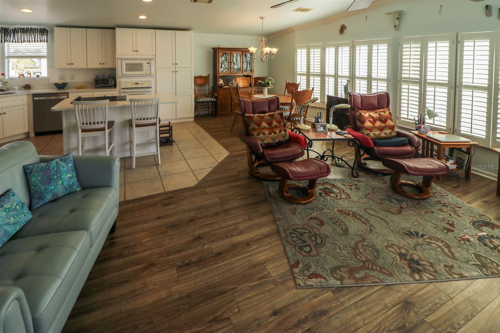 LAKEWOOD VILLAGE - Residential