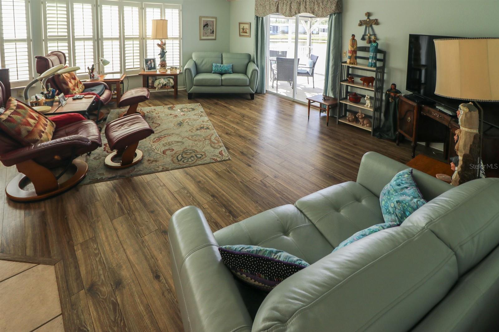 LAKEWOOD VILLAGE - Residential