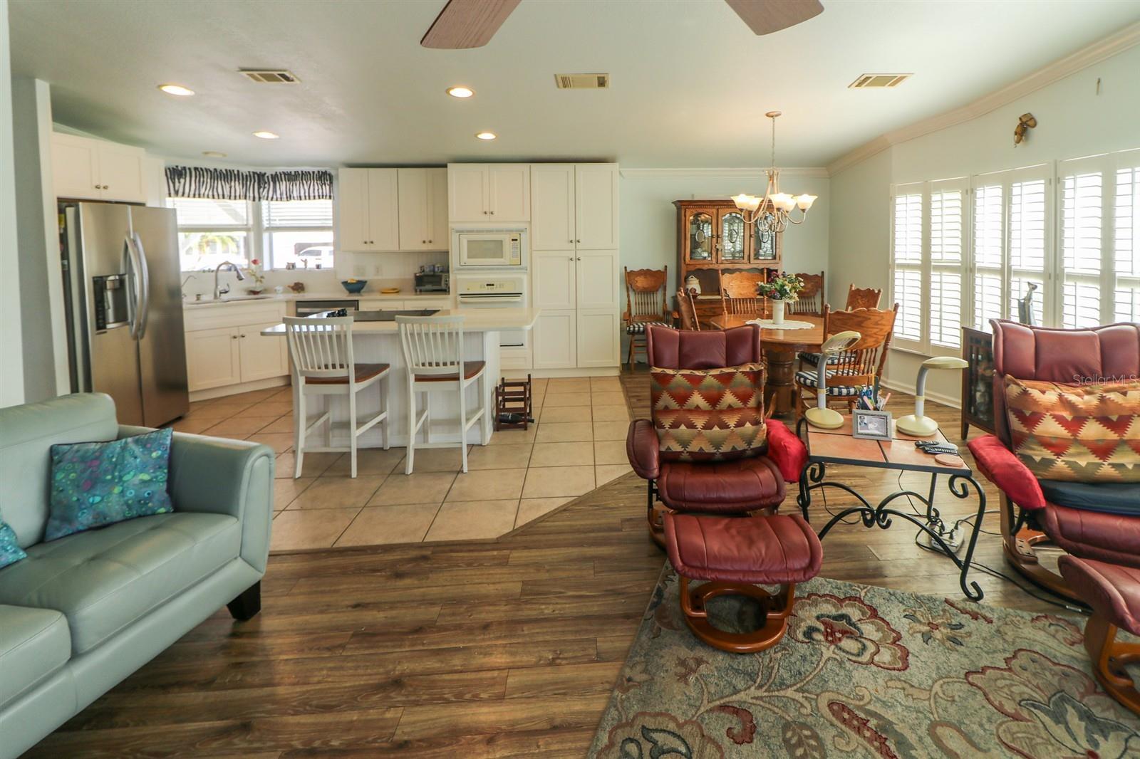 LAKEWOOD VILLAGE - Residential