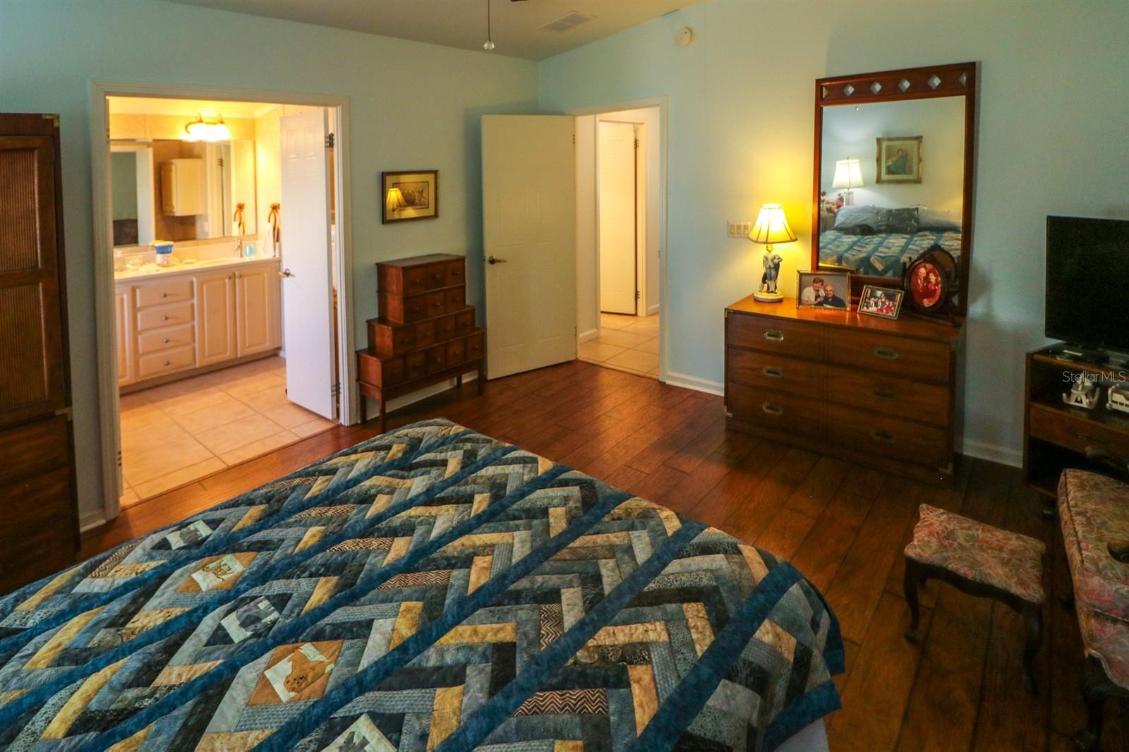 LAKEWOOD VILLAGE - Residential