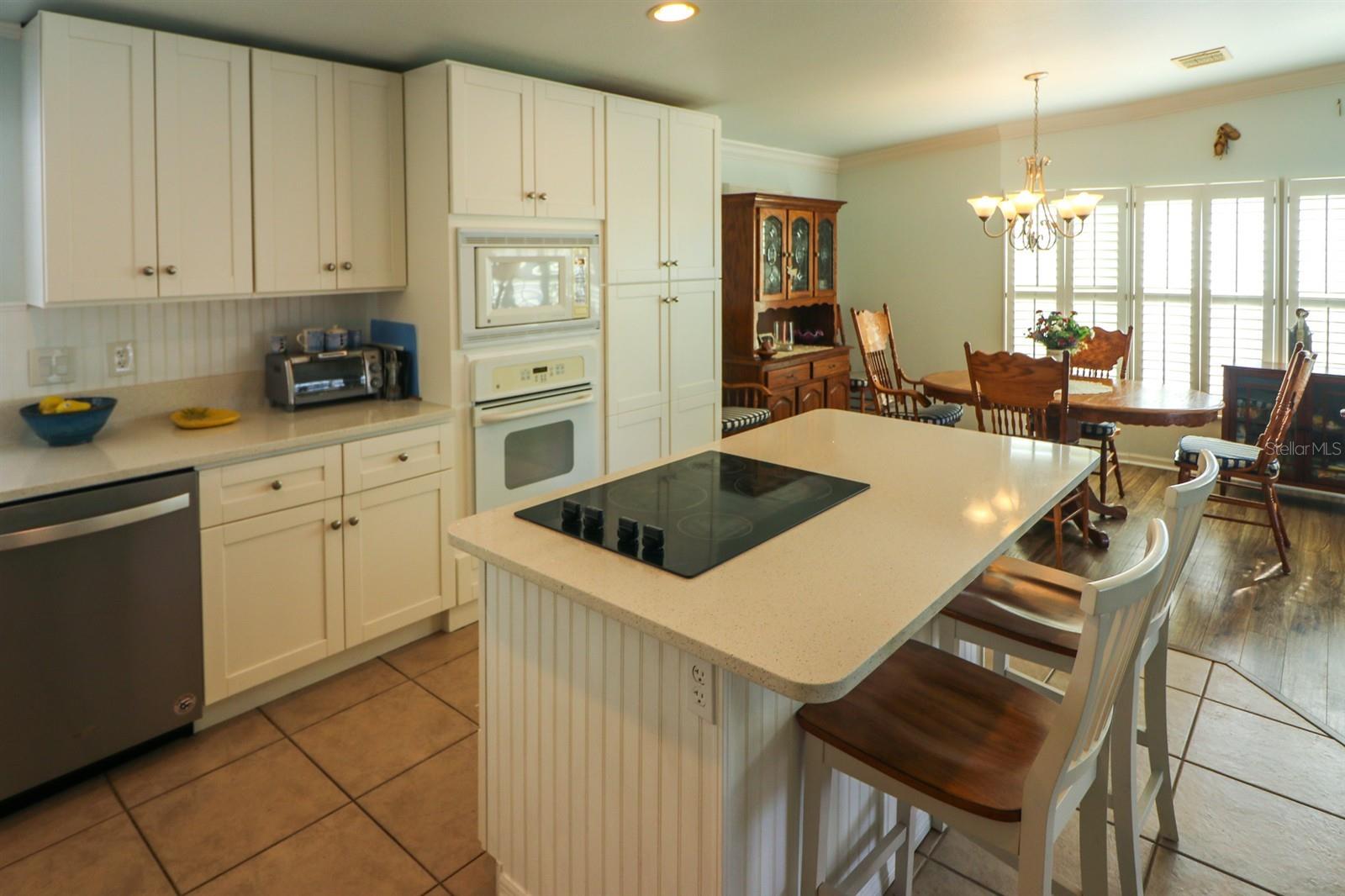 LAKEWOOD VILLAGE - Residential