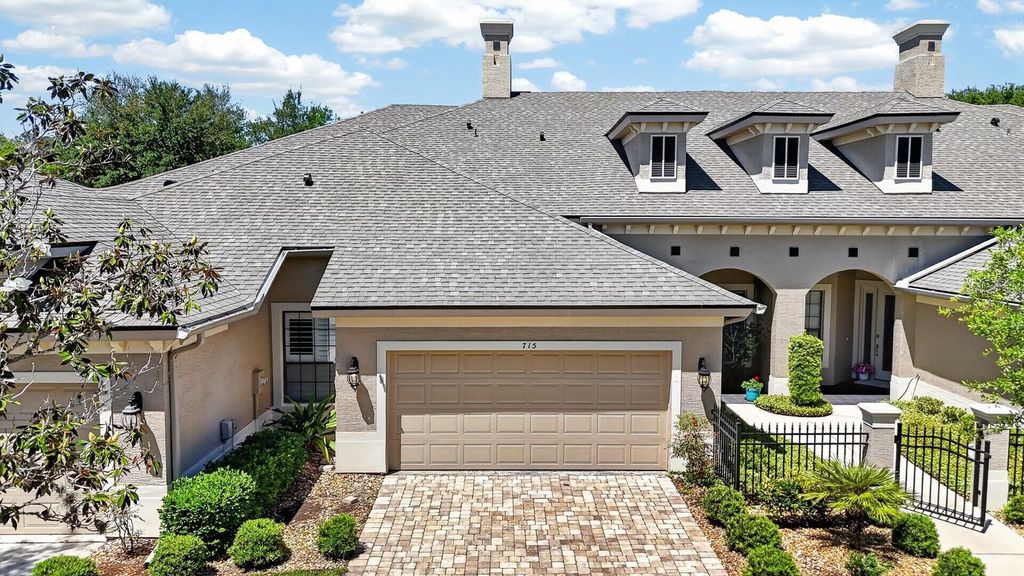 Photo of 715 Cobblestone Drive, Ormond Beach, FL 32174 (MLS # V4948602)