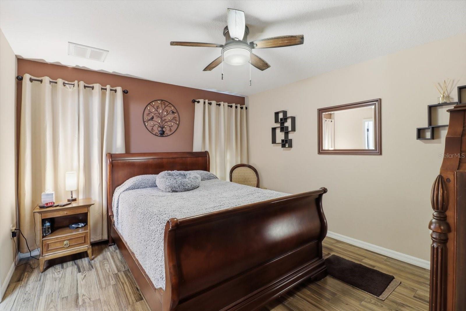 ROYAL HIGHLANDS UNIT 8 - Residential