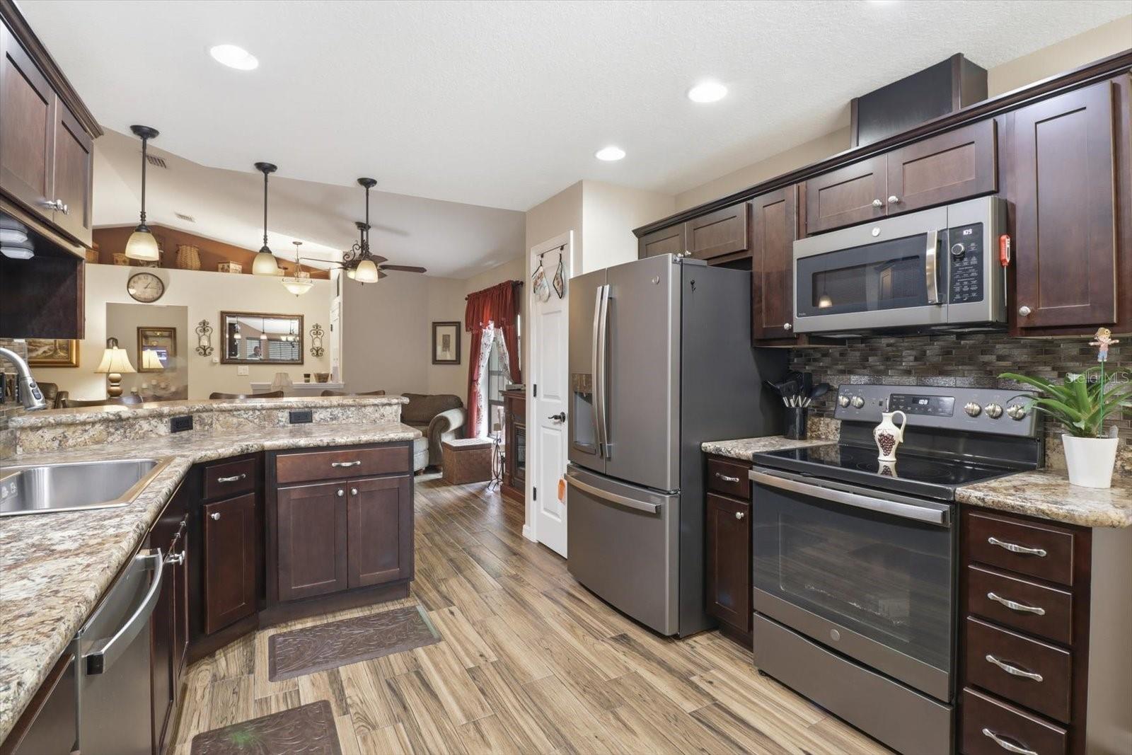 ROYAL HIGHLANDS UNIT 8 - Residential