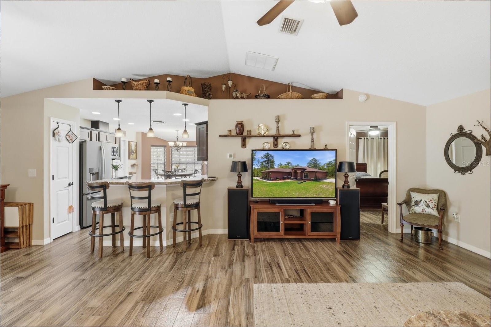 ROYAL HIGHLANDS UNIT 8 - Residential